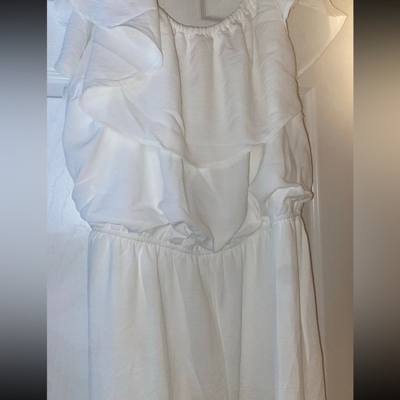 All White ruffle off-shoulder elastic waist one-piece jumpsuit Women’s Size 2XL - Picture 8 of 11
